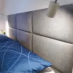 Elbblick Mit Grosser Dachterrasse Und Tiefgarage Daire *