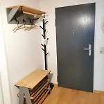 Elbblick Mit Grosser Dachterrasse Und Tiefgarage