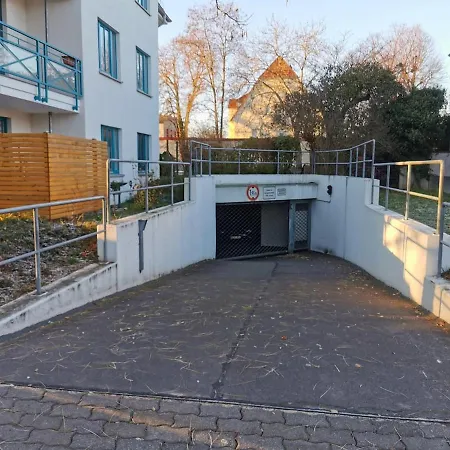 Appartement Elbblick Mit Grosser Dachterrasse Und Tiefgarage *