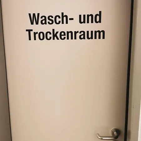 Elbblick Mit Grosser Dachterrasse Und Tiefgarage *