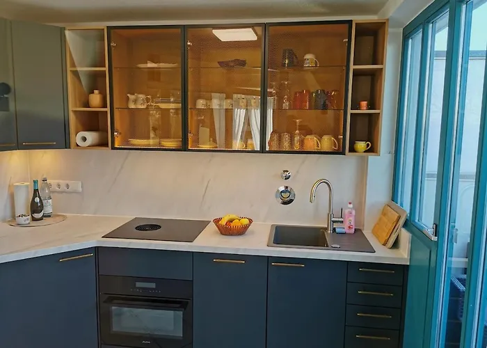 Elbblick Mit Grosser Dachterrasse Und Tiefgarage *