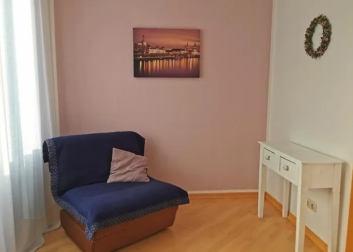 Elbblick Mit Grosser Dachterrasse Und Tiefgarage